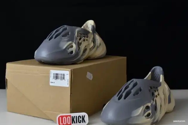 RNNR Foam Yeezy MXT GV7904 Gray Moon Adidas 0513